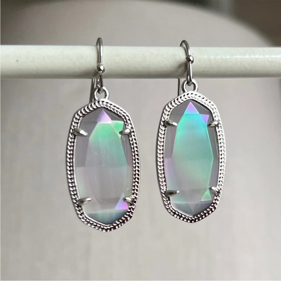 Kendra Scott Jewelry - Kendra Scott Danielle drop Earrings Silver Iridescent Gray Faceted GORGEOUS EUC